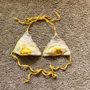 $5/25 Mustard yellow lace string bikini top